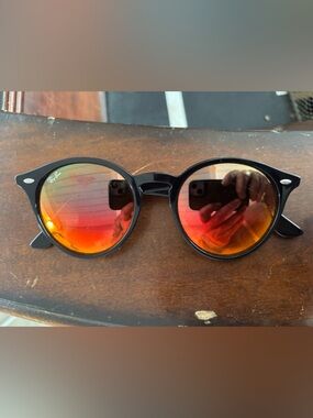 Ray-Ban RB2180f Round Sunglasses reflective lense